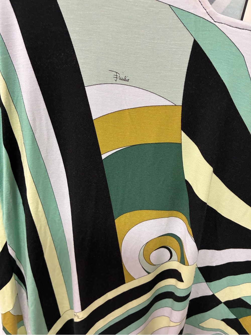Emilio Pucci Multi-Color Abstract V-Neck Short Sleeve Top - Picture 3 of 5